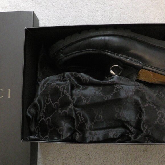 Authentic GUCCI Men’s Black Horsebit Leather Round Toe Loafers 11 main image 6